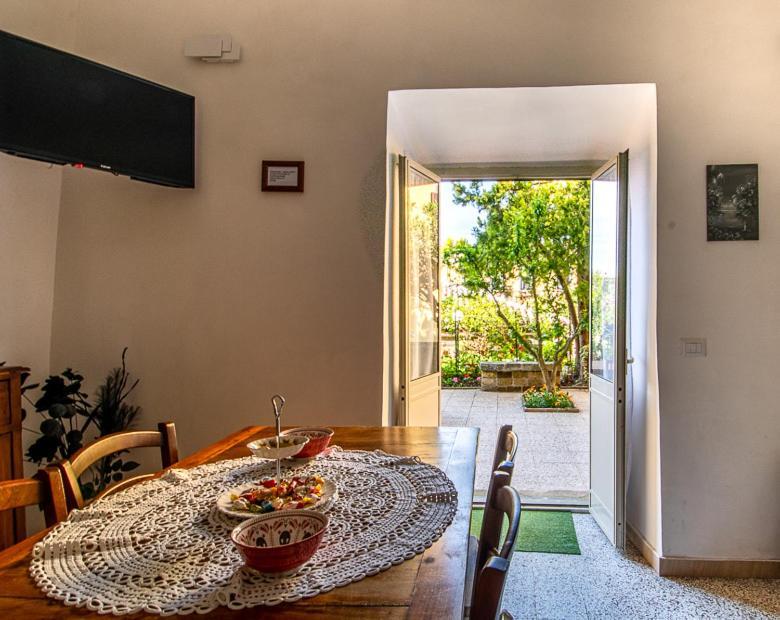 Apartamento La Semplicita Del Borgo Bagnoregio Exterior foto